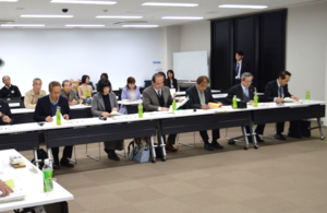 平成31年度かいづ夢づくり協働事業　プレゼンテーションを見ている参加者の様子