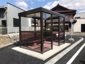 石津駅前バス停の画像